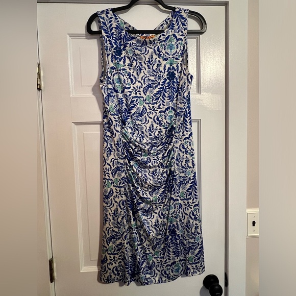 TORY BURCH • VIVIENNE SLIK •SHEATH DRESS - Picture 5 of 5